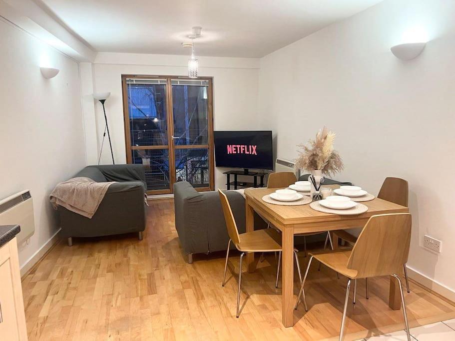 2 Bedroom City Center Apartment Μάντσεστερ Εξωτερικό φωτογραφία